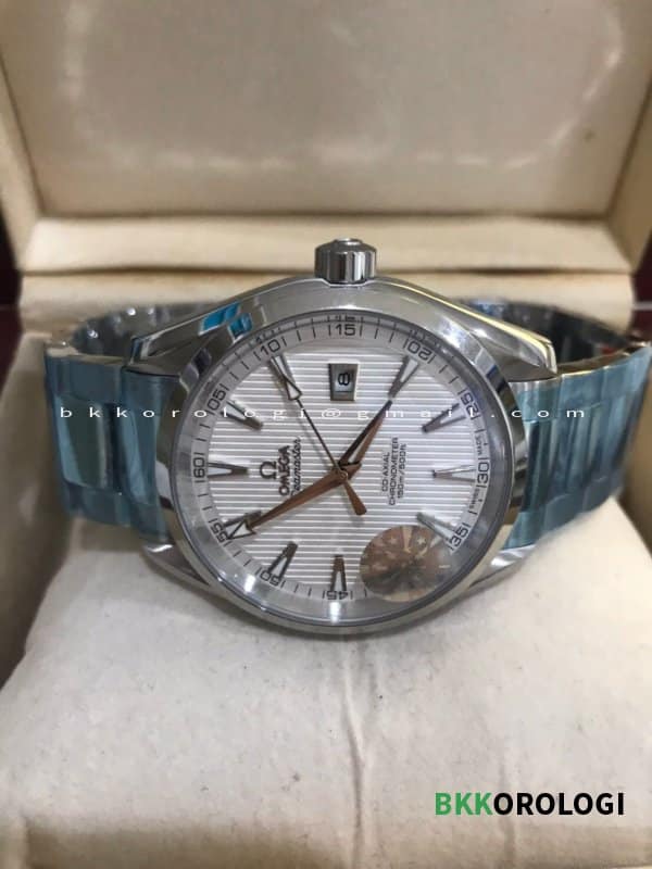 Omega Seamaster Aqua Terra 150M Quadrante Bianco