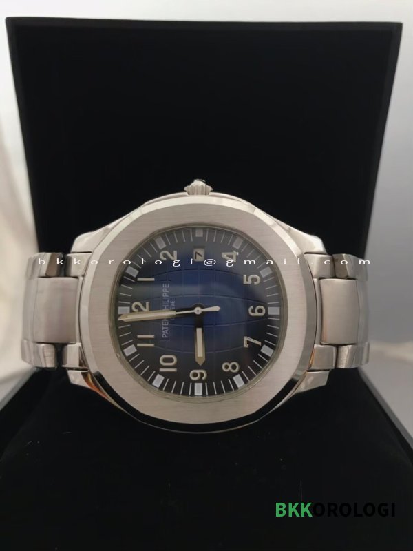 Patek Philippe Aquanaut Jumbo Quadrante Blu 5168G-001