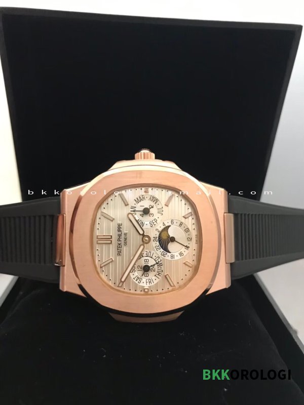 Patek Philippe Nautilus Calendario Annuale Oro Rosa 5726