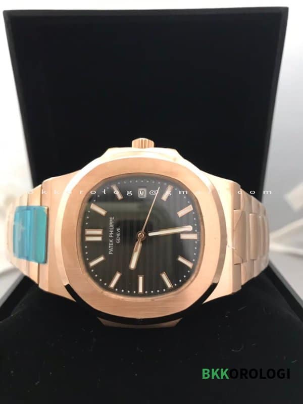 Patek Philippe Nautilus Quadrante Nero Oro Rosa 5711-1R